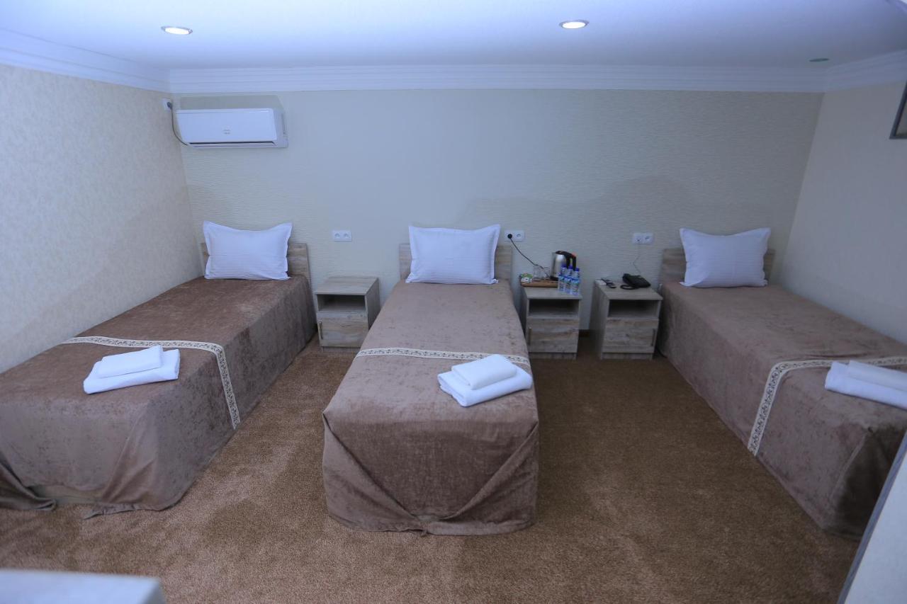 Hayot Plaza Hotel Yunusobod Bagian luar foto
